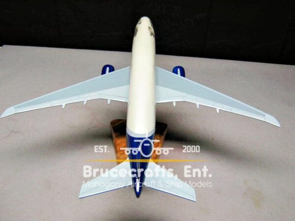 Model of B777-200 Custom with detailed craftsmanship.